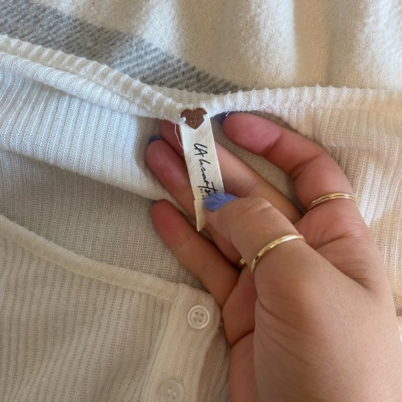 White Cropped Long Sleeve Top - Picture 3 of 5